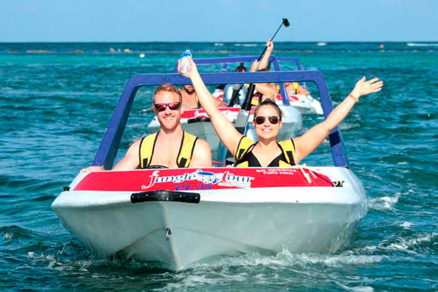 Lanchas Rapidas de regreso a la marina