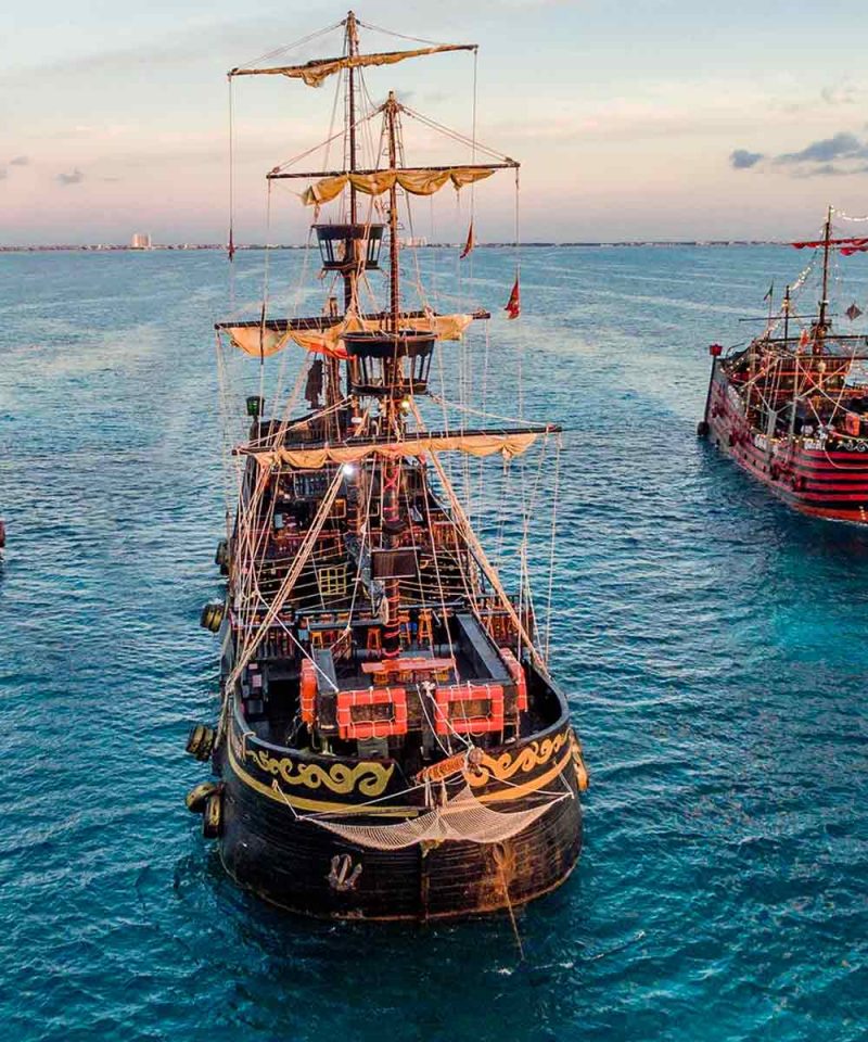 Galeones del Capitan Hook, Barcos piratas
