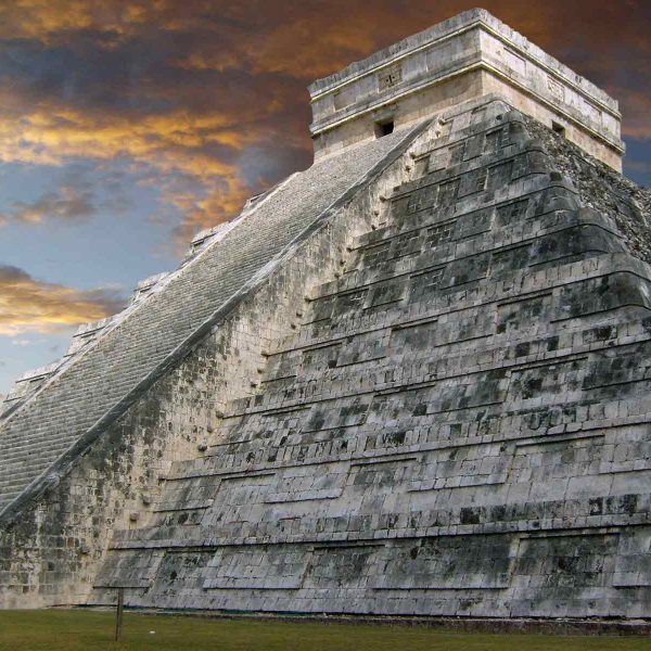 El Castillo, piramide principal de Chichen itza