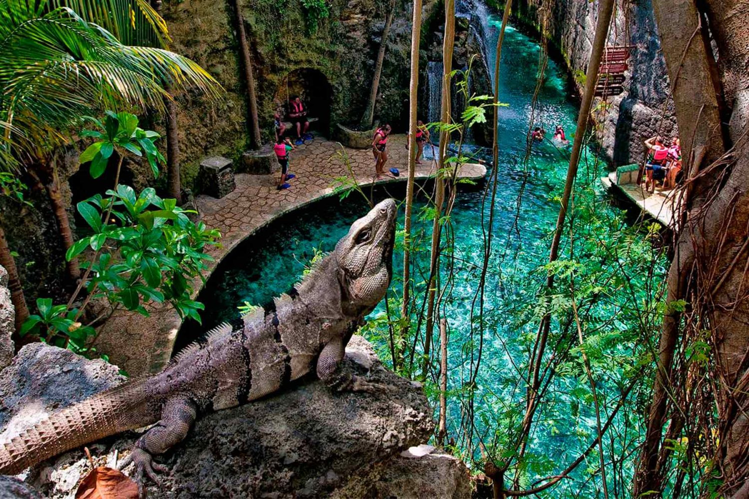 Rio exterior en Xcaret