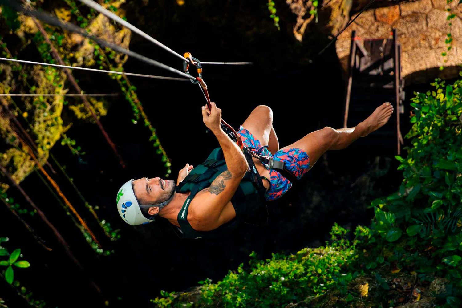 practica de rapel para decender a cenote