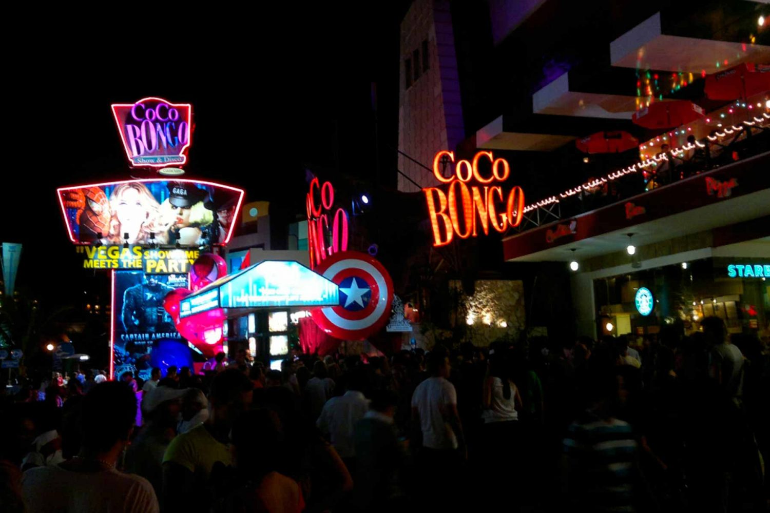 Coco Bongo, Show & Disco